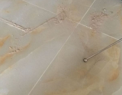 永城瓷砖空鼓维修公司分享粘合剂选择不当在瓷砖铺贴过程中可能导致以下问题